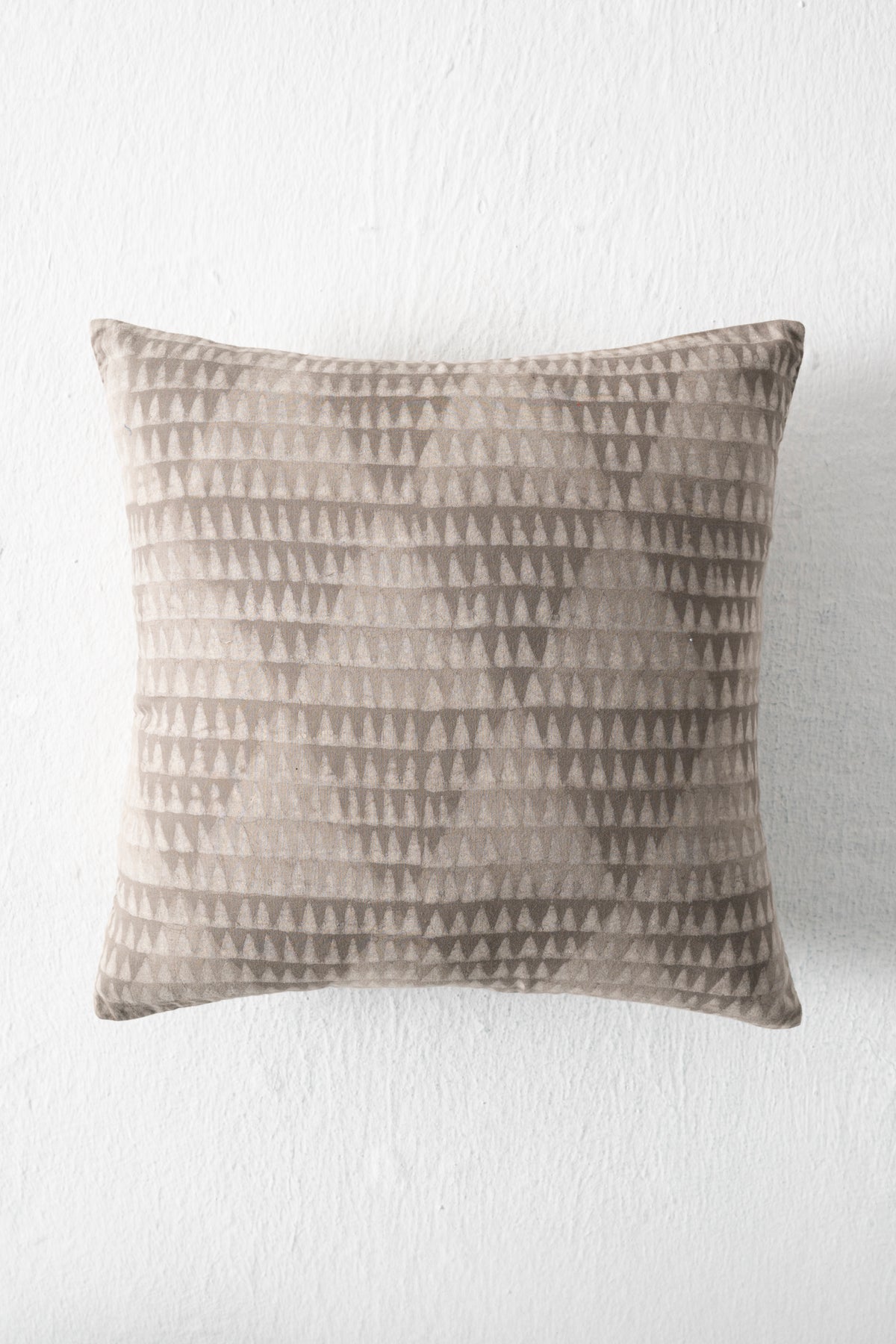 KASHISH TEXTURED CUSHION