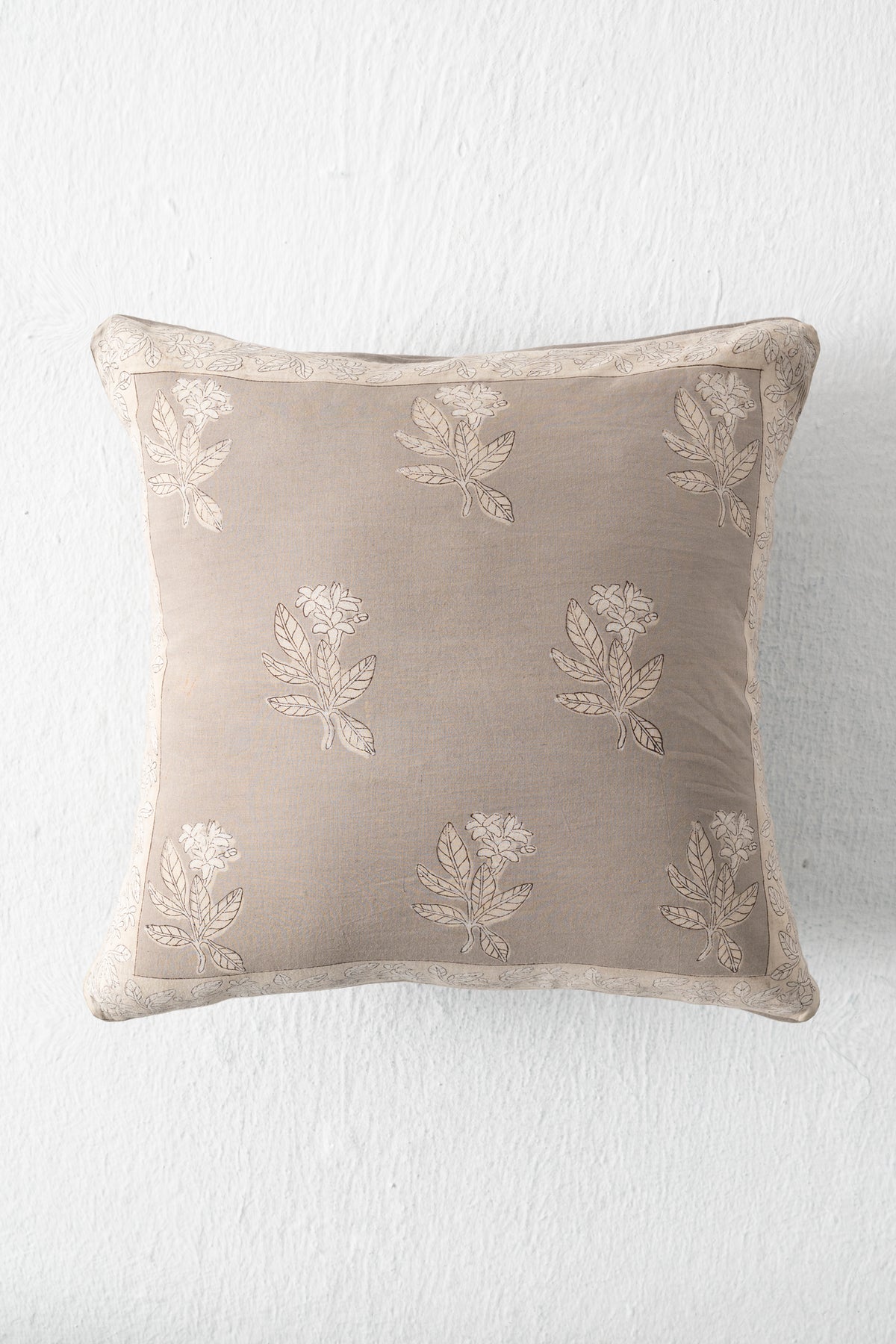 MALTAS FLORAL CUSHION