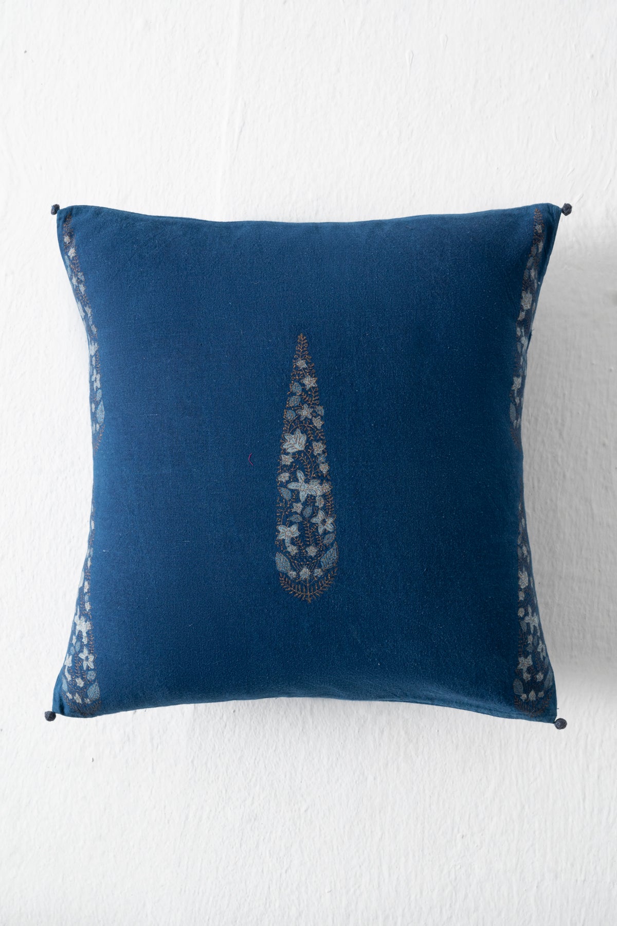 NEEM PHOOL CUSHION