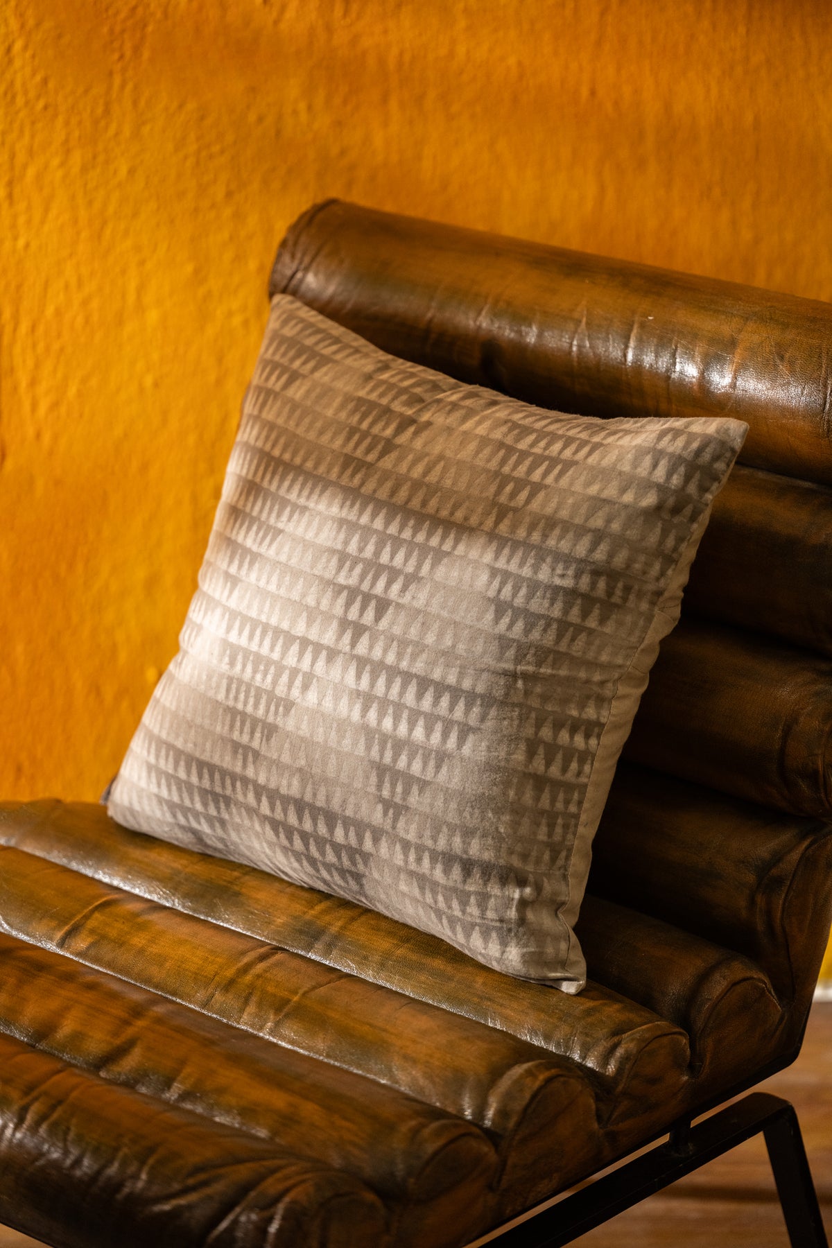 KASHISH TEXTURED CUSHION